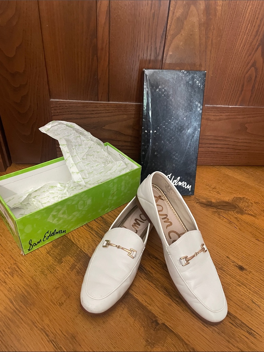 Sam Edelman White Leather Loafers with Gold Horsebit